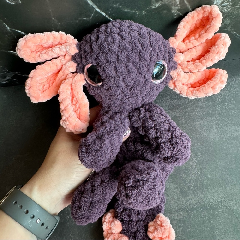 Crochet axolotl snuggler plushie - Picture 4 of 4